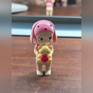 Sonny Angel Gifts of Love : Cuddly Bear